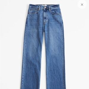 Abercrombie 90’s relaxed Jean high rise medium wash